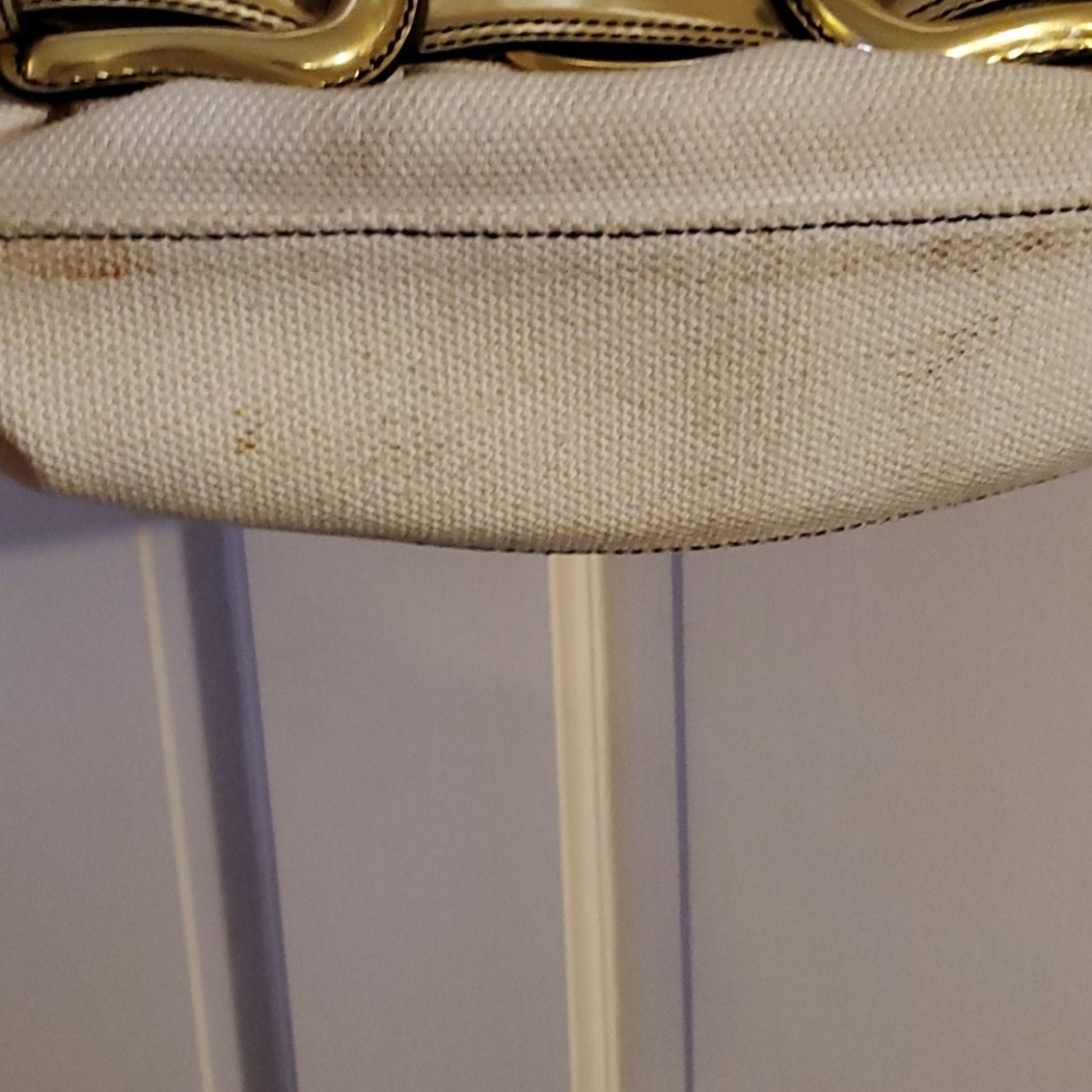 Authentic Fendi Bi Bis Gold creme - Picture 8 of 10